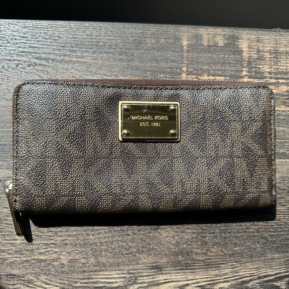 KORS Michael Kors Handbags - MICHAEL KORS EUC MK monogram brown long zippy wallet